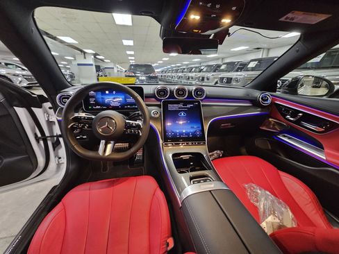 Used 2024 Mercedes-Benz CLE 300 4MATIC Cabriolet image 10