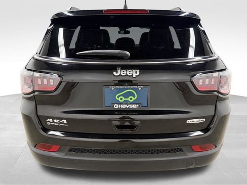 Used 2023 Jeep Compass Latitude AWD/4WD image 8