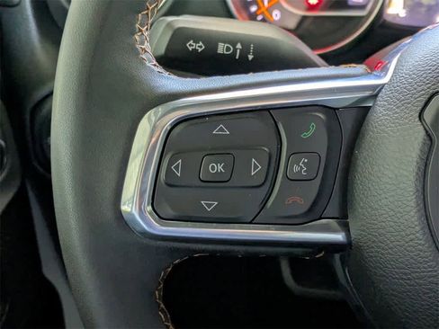 Used 2023 Jeep Gladiator Overland image 31