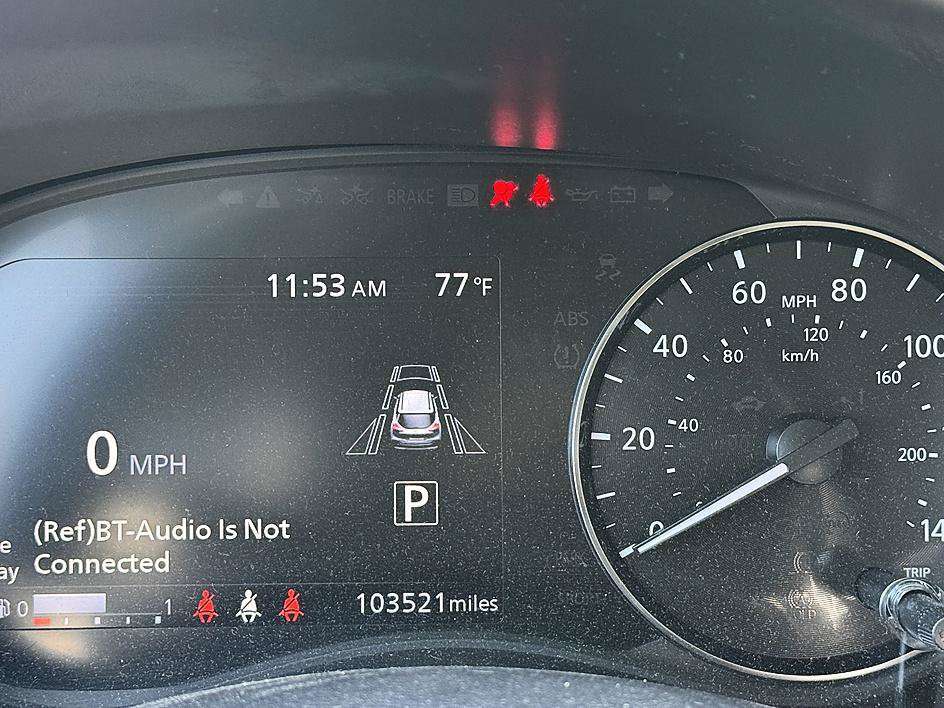 Used 2022 Nissan Kicks SV w/ Interior Electronics Package FWD image 10