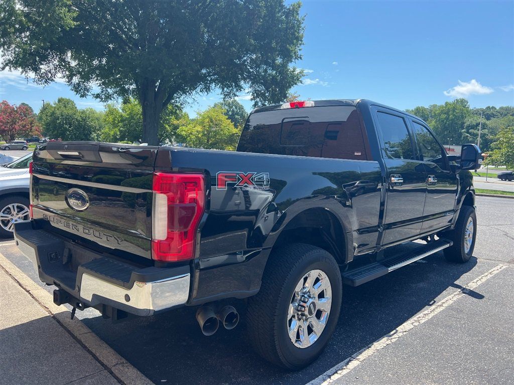 Used 2019 Ford F350 Lariat w/ Lariat Ultimate Package AWD/4WD image 5