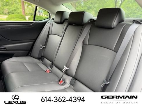 Used 2025 Lexus ES 350 w/ Premium Package FWD image 12
