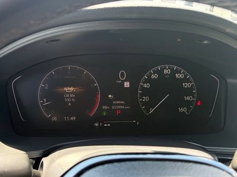 Used 2025 Honda Civic Sport image 17