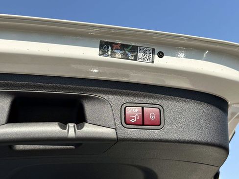 Used 2022 Mercedes-Benz GLE 450 GLE 450 image 12