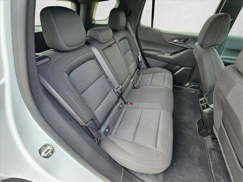 Used 2025 Chevrolet Equinox LT FWD image 19