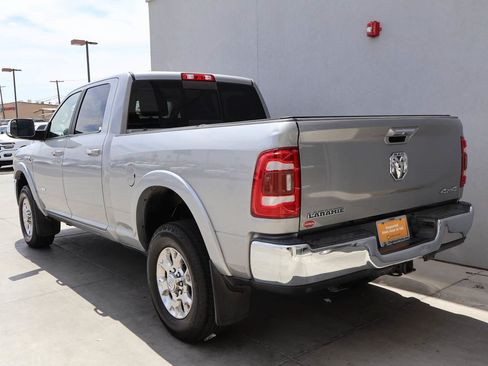 Used 2020 RAM 2500 Laramie AWD/4WD image 3