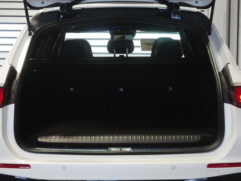 New 2026 Mercedes-Benz E 53 AMG e 4MATIC Wagon image 35