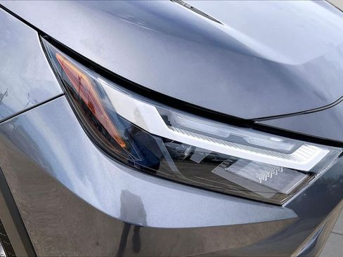 Used 2025 Toyota RAV4 XLE FWD image 26