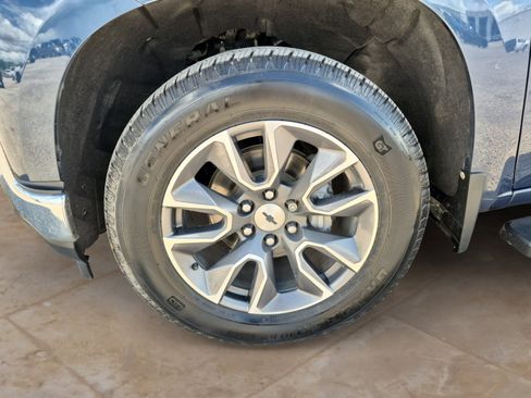 Used 2020 Chevrolet Silverado 1500 LT w/ Texas Edition RWD image 11