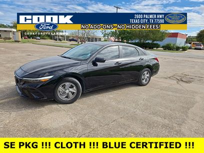 Used 2025 Hyundai Elantra SE