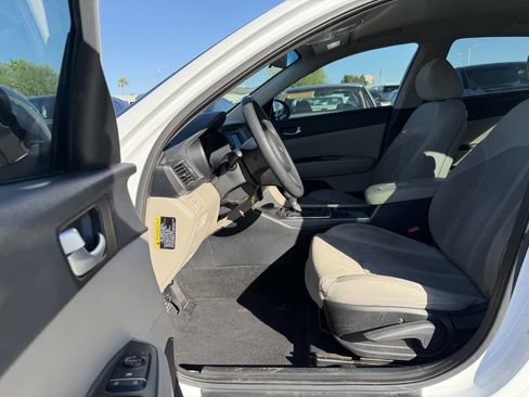 Used 2016 Kia Optima LX image 15