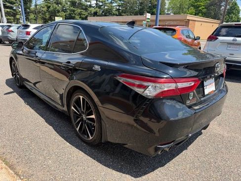 Used 2019 Toyota Camry XSE FWD image 5