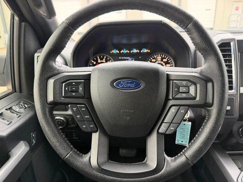 Used 2015 Ford F150 XLT w/ Equipment Group 302A Luxury image 11