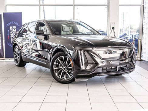 Used 2024 Cadillac Lyriq Sport image 5