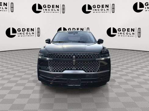 Certified 2025 Lincoln Navigator Reserve AWD/4WD image 3