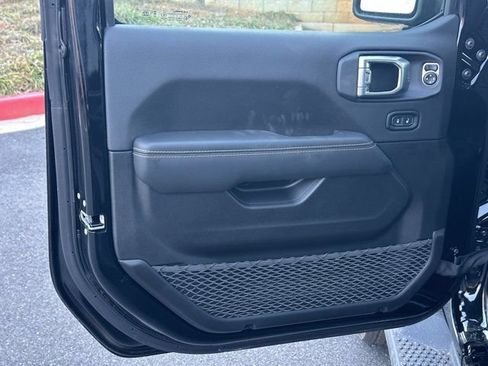 New 2026 Jeep Wrangler Unlimited Sahara AWD/4WD image 11