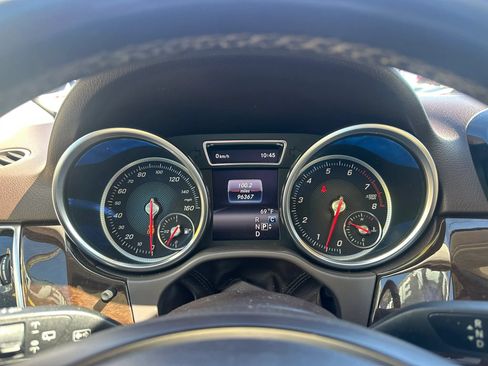 Used 2018 Mercedes-Benz GLE 350 w/ Premium 1 Package image 18