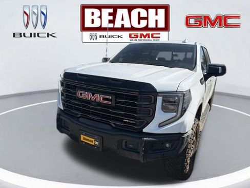 Used 2024 GMC Sierra 1500 AT4X image 9