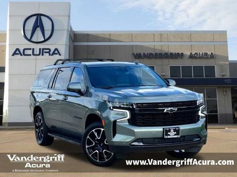 Used 2024 Chevrolet Suburban RST w/ Luxury Package AWD/4WD image 1