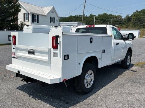 New 2026 RAM 2500 Tradesman w/ Chrome Appearance Group AWD/4WD image 9