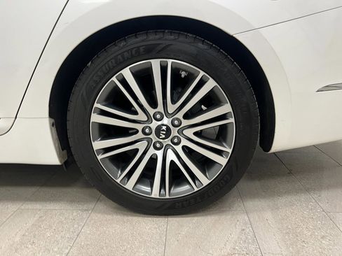 Used 2016 Kia Cadenza Premium image 56