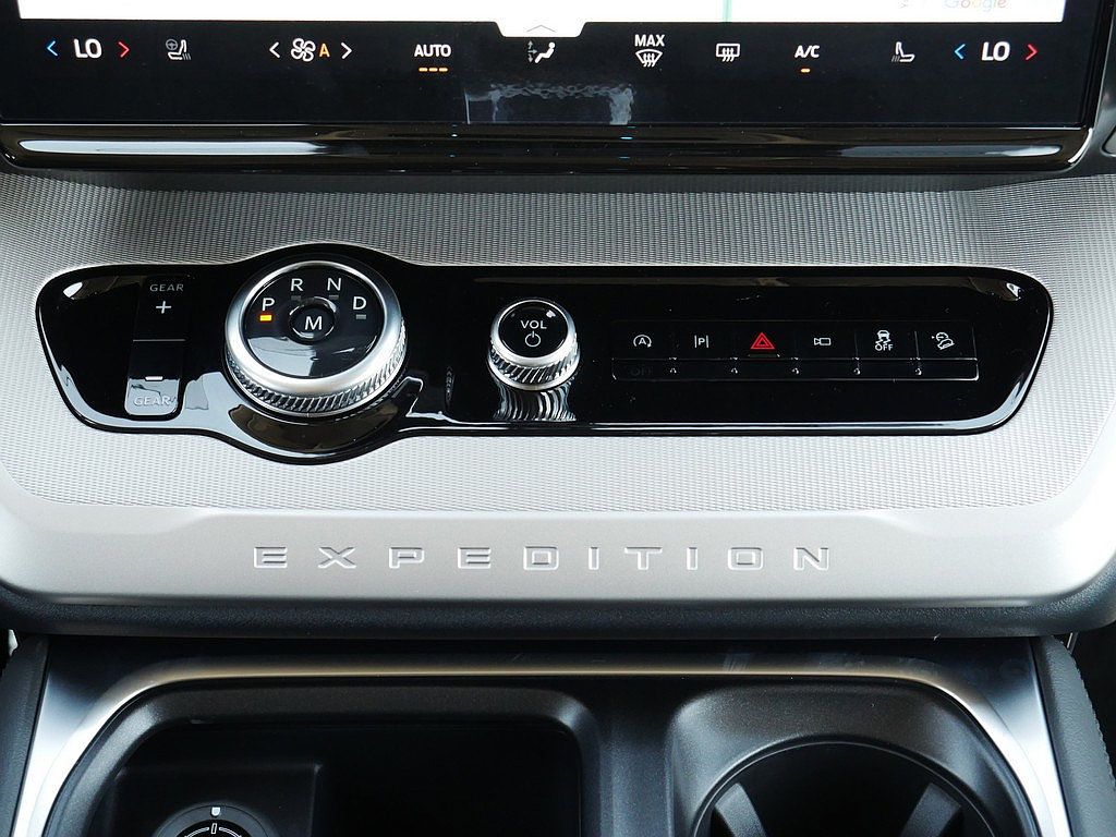 New 2027 Ford Expedition Active AWD/4WD image 23