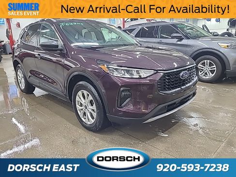 Certified 2023 Ford Escape Active AWD/4WD image 1