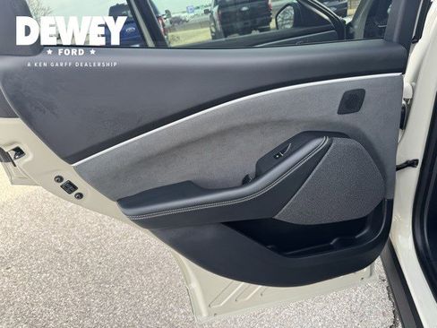 Certified 2025 Ford Mustang Mach-E GT image 24