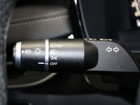 Used 2023 INFINITI QX60 Luxe w/ Cargo Package FWD image 40