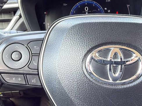 Certified 2025 Toyota Corolla Cross XLE image 20