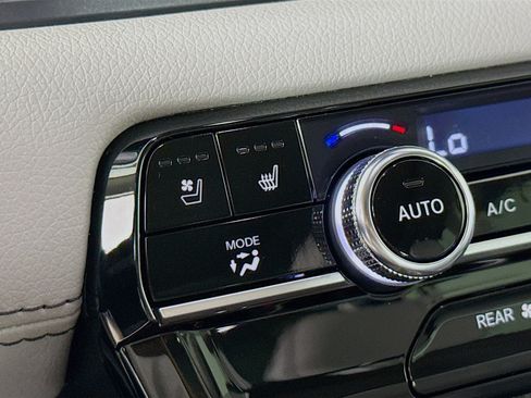 Certified 2023 Honda Pilot Elite image 25