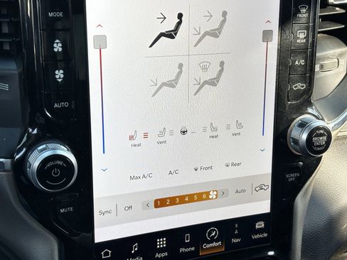 Used 2024 RAM 2500 Laramie image 8