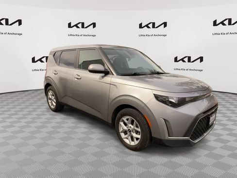 Certified 2023 Kia Soul S FWD image 4