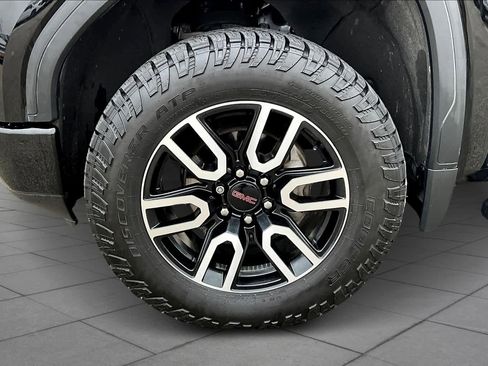 Used 2019 GMC Sierra 1500 AT4 w/ AT4 Premium Package AWD/4WD image 11