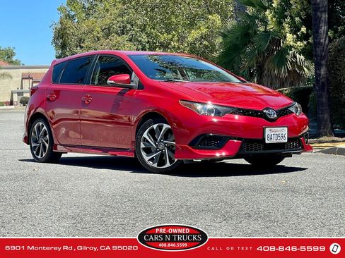 Used 2018 Toyota Corolla iM w/ All-Weather Mat Package FWD image 10