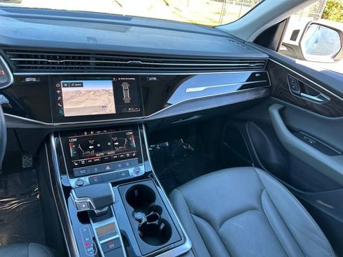 Used 2021 Audi Q8 Premium Plus w/ Premium Plus Package image 18