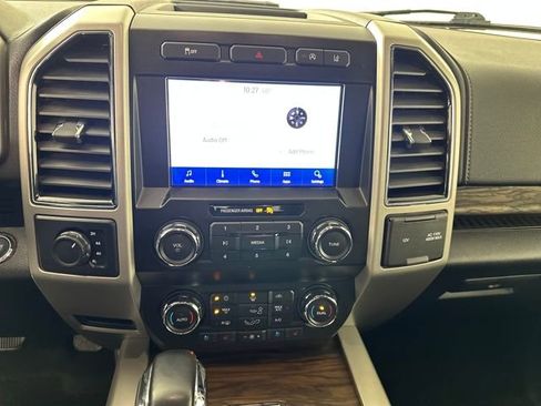 Used 2020 Ford F150 Lariat image 21