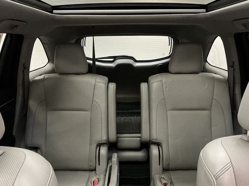 Used 2015 Toyota Highlander Limited Platinum AWD/4WD image 20