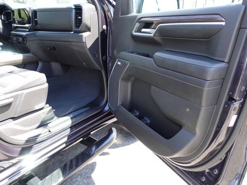 Used 2022 Chevrolet Silverado 1500 LT Trail Boss w/ LT Trail Boss Premium Package AWD/4WD image 40