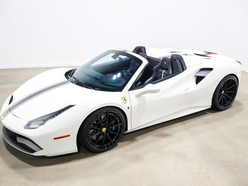 Used 2017 Ferrari 488 Spider RWD image 13