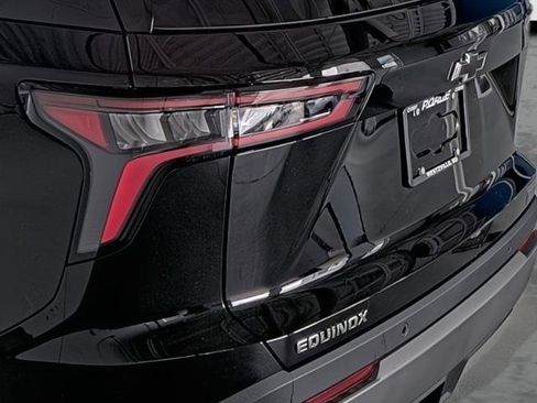 New 2026 Chevrolet Equinox LT w/ Convenience Package II FWD image 10