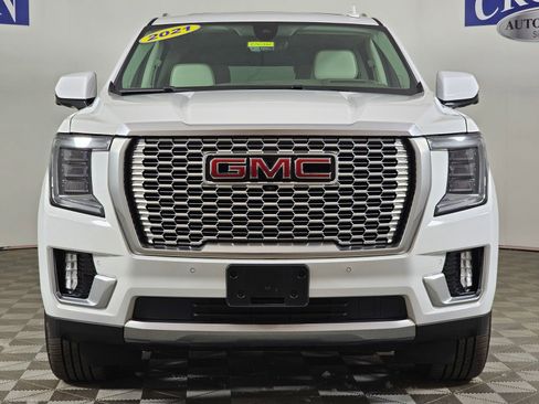 Used 2021 GMC Yukon Denali w/ Denali Premium Package AWD/4WD image 37