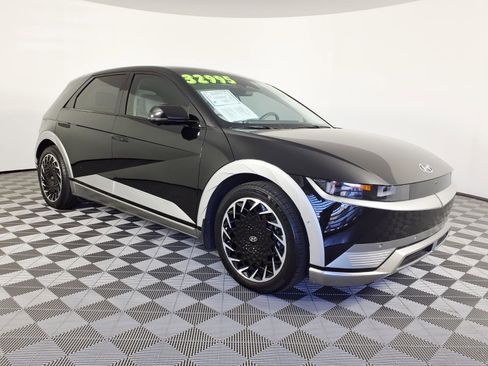 Used 2024 Hyundai Ioniq 5 Limited image 3