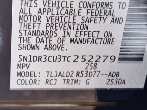 New 2026 Nissan Pathfinder SL w/ SL Premium Package FWD image 17