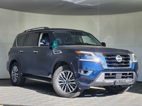 Used 2023 Nissan Armada SL w/ Captain's Chairs Package image 1