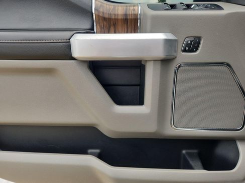 Used 2018 Ford F150 Lariat RWD image 22
