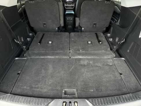 Used 2022 Ford Explorer XLT image 24