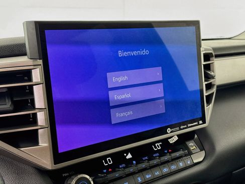 Used 2023 Toyota Tundra Limited AWD/4WD image 15