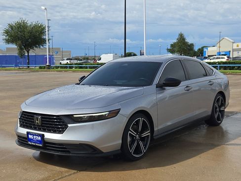 Used 2023 Honda Accord Sport image 8