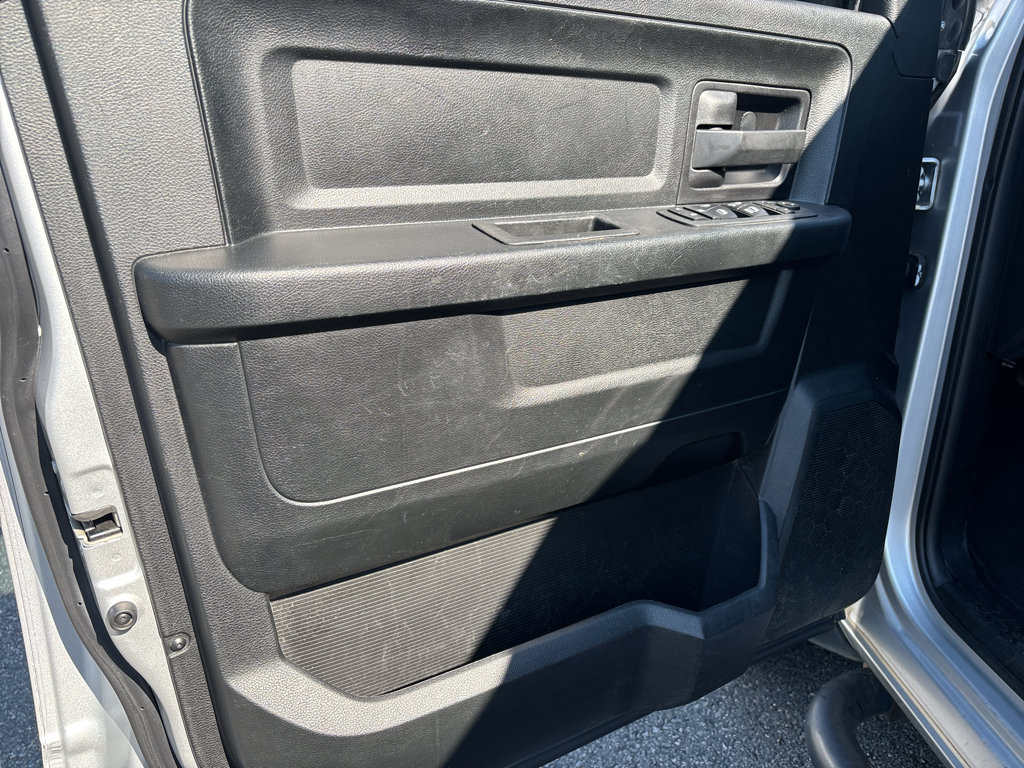 Used 2018 RAM 1500 Tradesman w/ Popular Equipment Group RWD image 17